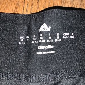 adidas Pants & Jumpsuits - Adidas Capri Leggings adidas Pants & Jumpsuits - Adidas Capri Leggings